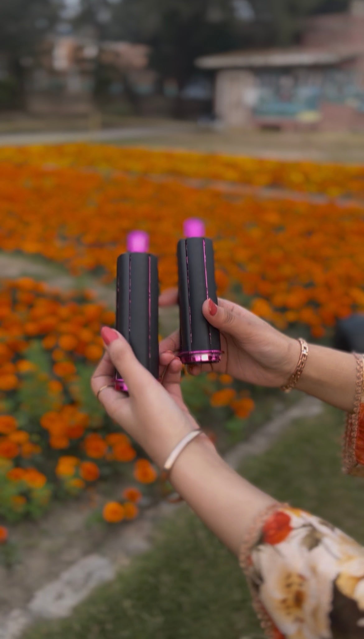 High Quality 5 In 1 Hair Styler Brush | Hair Straightener, Curler, Blow Dryer & Volumizer | Negative Ionic Electric Air Wrap With Detachable Brush Heads (Random Color)